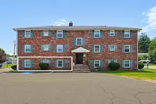 15 Frank St, Dracut, MA 01826 - Photo 1