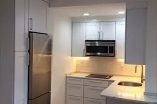 65 Burbank St, Boston, MA 02115 - Photo 3