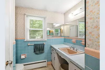 214 Forest Hills Rd, Springfield, MA 01128 - Photo 13