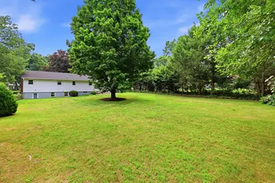 214 Forest Hills Rd, Springfield, MA 01128 - Photo 27