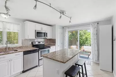 70 Quinaquisset Ave, Mashpee, MA 02649 - Photo 17