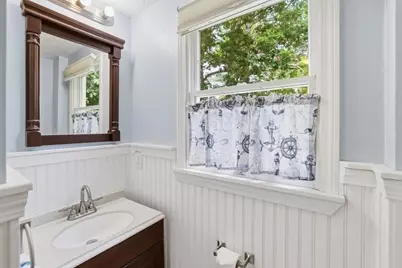 70 Quinaquisset Ave, Mashpee, MA 02649 - Photo 19