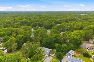 70 Quinaquisset Ave, Mashpee, MA 02649 - Photo 37