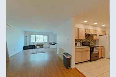 85 E Squantum #11, Quincy, MA 02171 - Photo 3