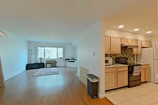 85 E Squantum, Quincy, MA 02171 - Photo 3
