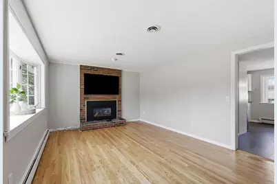 33 Alandale Drive, East Longmeadow, MA 01028 - Photo 3