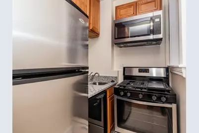 65 Burbank #17, Boston, MA 02115 - Photo 9
