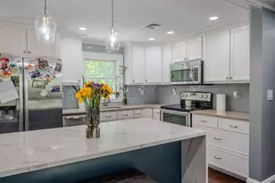 159 Mishawum Rd, Woburn, MA 01801 - Photo 3