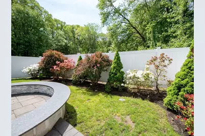 159 Mishawum Rd, Woburn, MA 01801 - Photo 27