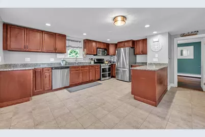 6 Belanger Ave, Sturbridge, MA 01566 - Photo 5