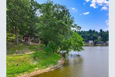 20 Litchfield Ave, Norfolk, MA 02056 - Photo 3