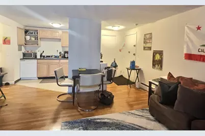 1039 Commonwealth #12, Boston, MA 02215 - Photo 5