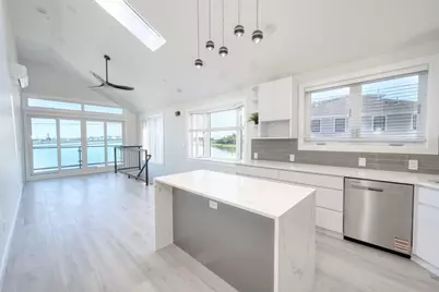 103 Dorchester St #2, Quincy, MA 02171 - Photo 9