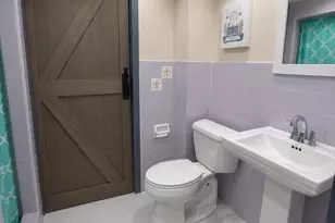 215 Salem St, Revere, MA 02151 - Photo 25