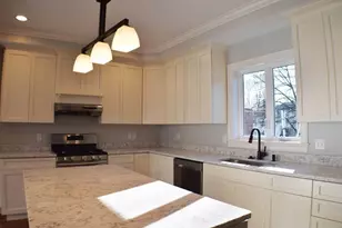 40 Cushing St, Waltham, MA 02453 - Photo 5