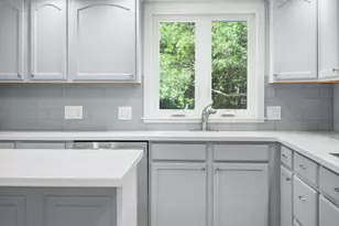 19 Wheelhouse Cir, Falmouth, MA 02536 - Photo 13