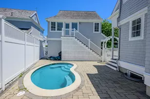 129 Shore Dr W, Mashpee, MA 02649 - Photo 37
