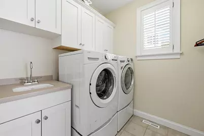 129 Shore Dr W, Mashpee, MA 02649 - Photo 15