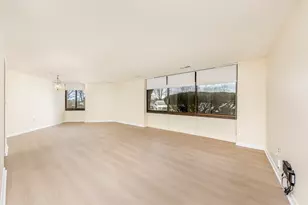 1002 Paradise Rd, Swampscott, MA 01907 - Photo 11