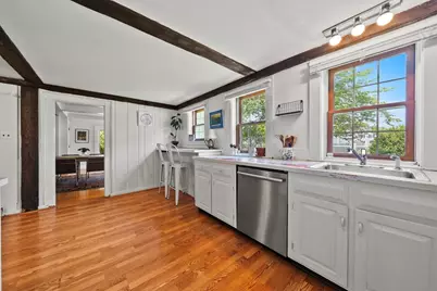 793 Lynnfield St, Lynn, MA 01904 - Photo 15