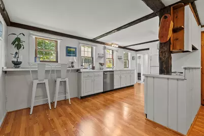793 Lynnfield St, Lynn, MA 01904 - Photo 11