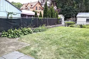 35 Manning St, Boston, MA 02131 - Photo 15