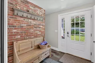 17 Hilltop Dr, Bourne, MA 02561 - Photo 5