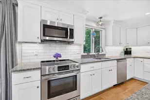 17 Hilltop Dr, Bourne, MA 02561 - Photo 11