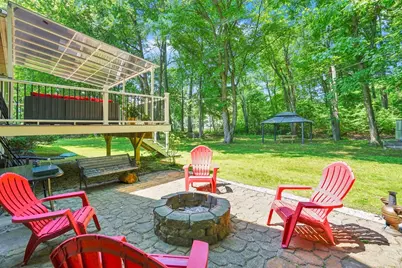 88 Jennie Cir, Agawam, MA 01001 - Photo 7