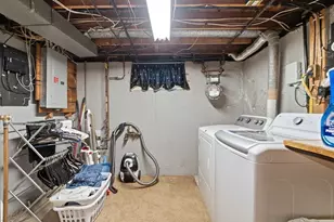 31 Dartmouth St, Lynn, MA 01904 - Photo 25