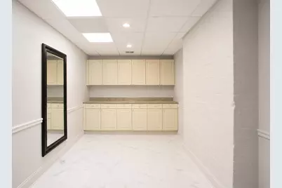 484 Highland Ave, Fall River, MA 02720 - Photo 15