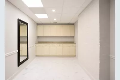 484 Highland Ave, Fall River, MA 02720 - Photo 15