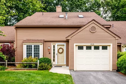 212 Ridgefield Cir #212B, Clinton, MA 01510 - Photo 1