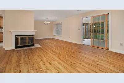 212 Ridgefield Cir #212B, Clinton, MA 01510 - Photo 11
