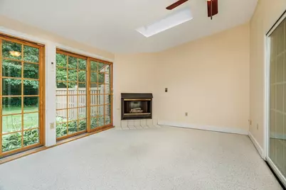 212 Ridgefield Cir #212B, Clinton, MA 01510 - Photo 15