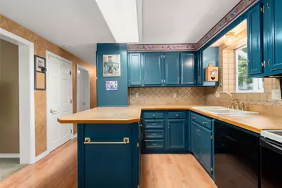 39 Whiting Rd, Oxford, MA 01540 - Photo 7