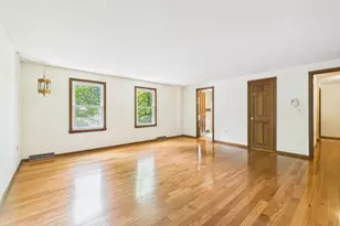 500 Inverness Ln, Longmeadow, MA 01106 - Photo 25
