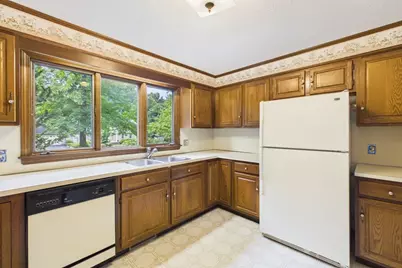 500 Inverness Ln, Longmeadow, MA 01106 - Photo 17