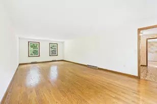 500 Inverness Ln, Longmeadow, MA 01106 - Photo 5