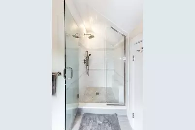 16 Pickett St, Marblehead, MA 01945 - Photo 17