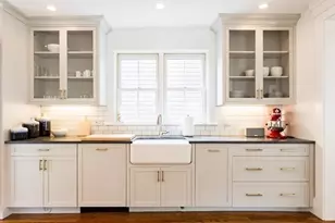16 Pickett St, Marblehead, MA 01945 - Photo 3