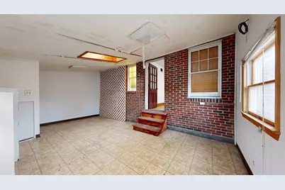 1 Sprague St, Revere, MA 02151 - Photo 35