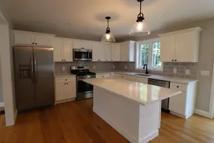 35 Glendale Rd, Tiverton, RI 02878 - Photo 9
