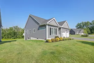 98 Front Nine Dr, Haverhill, MA 01832 - Photo 3