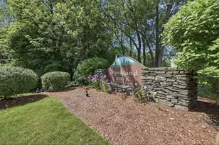 90 Swan St, Lowell, MA 01852 - Photo 29