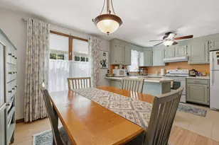 90 Swan St, Lowell, MA 01852 - Photo 11