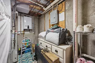 90 Swan St, Lowell, MA 01852 - Photo 25
