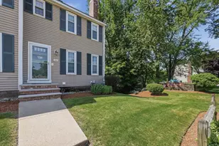 90 Swan St, Lowell, MA 01852 - Photo 3