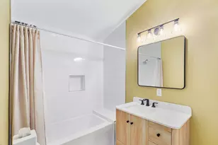 923 Main St, Northbridge, MA 01588 - Photo 15