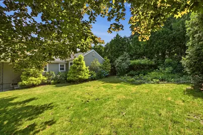 1443 Bedford St, Fall River, MA 02723 - Photo 31
